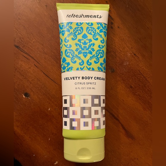 refreshments Bath & Body New Refreshments Velvety Body Cream Citrus